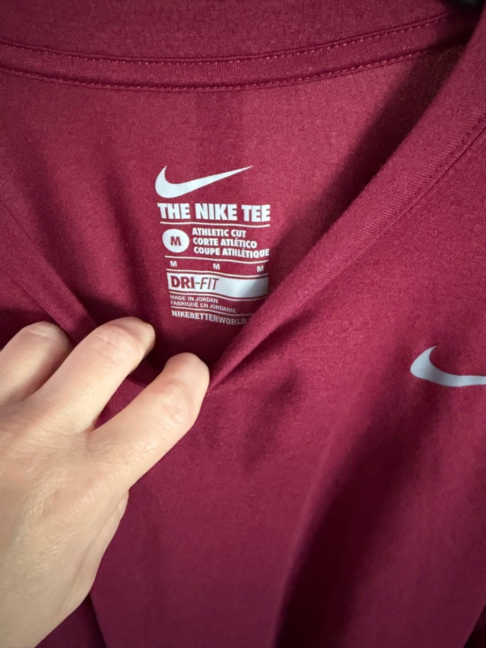 Nike Long-Sleeve Dri-Fit Performance Tee Size Medium - Picture 5 of 5